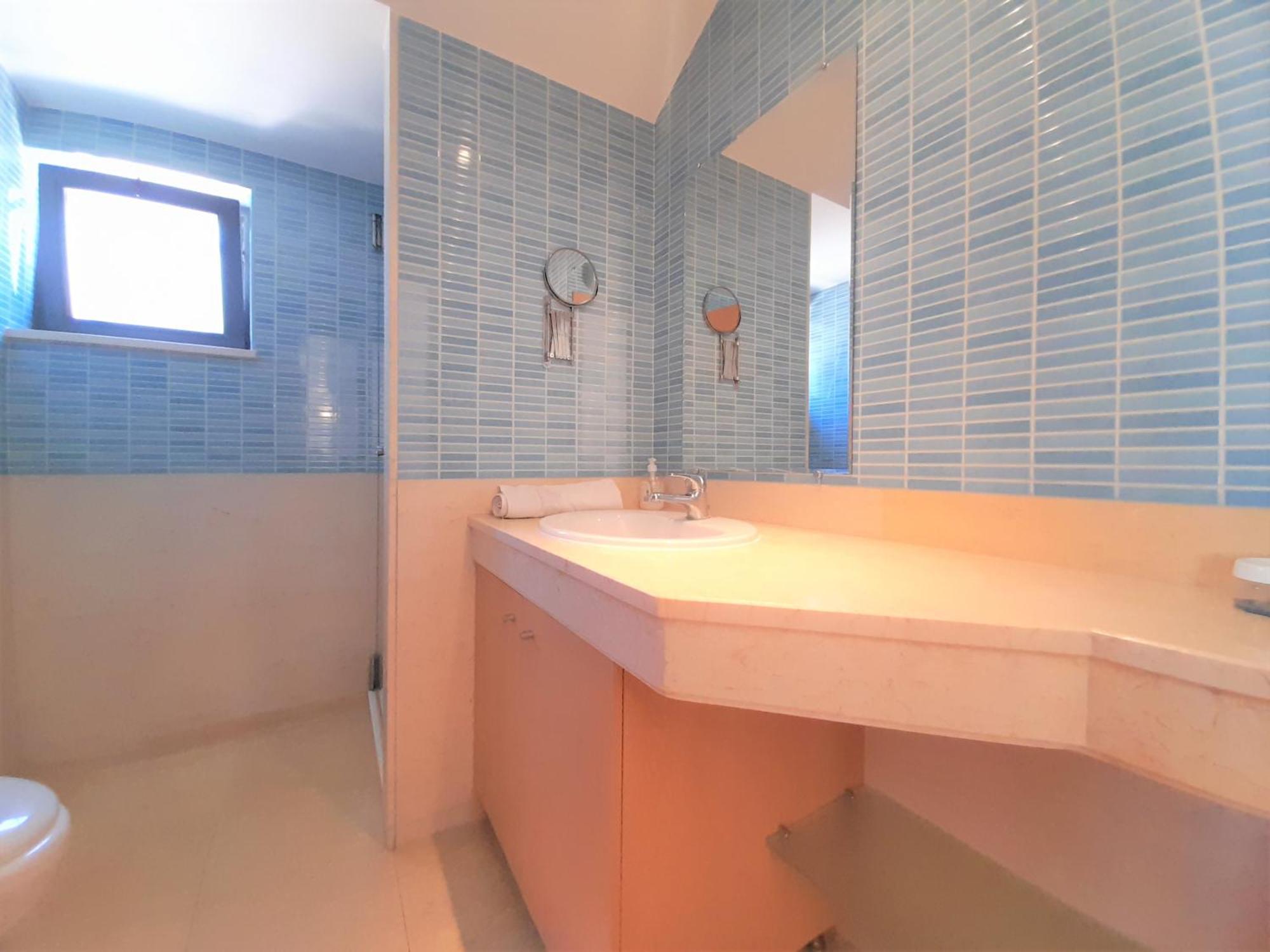 Villa Paula With Private Pool Close To The Beach And Strip Albufeira Exterior foto