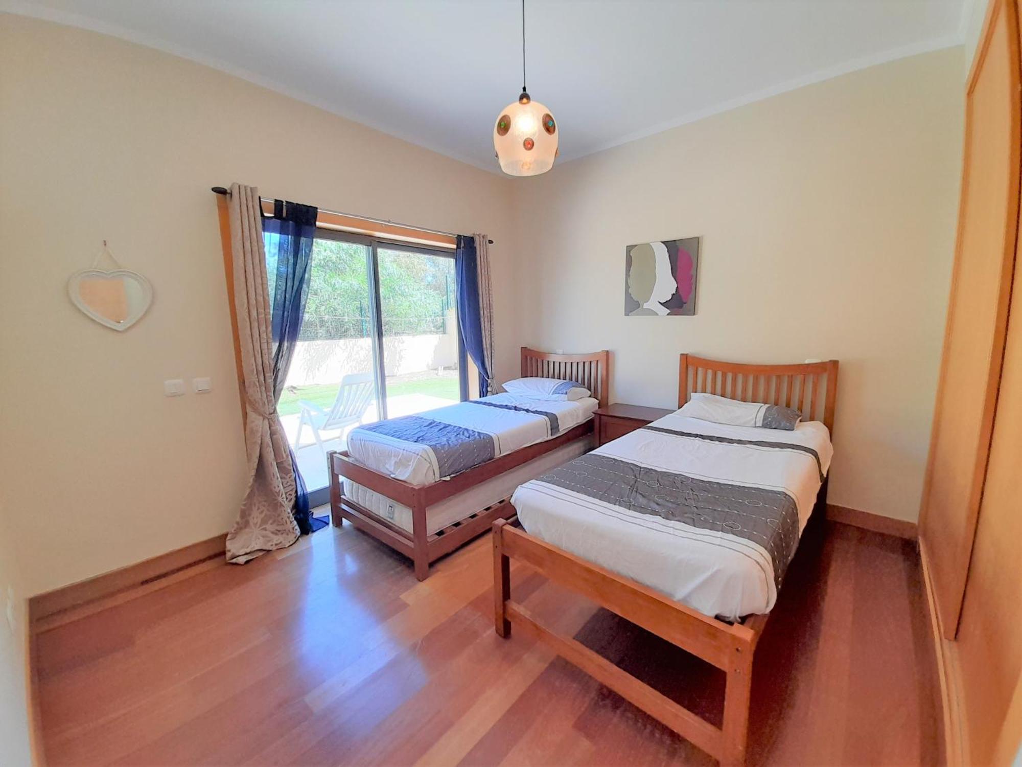 Villa Paula With Private Pool Close To The Beach And Strip Albufeira Exterior foto